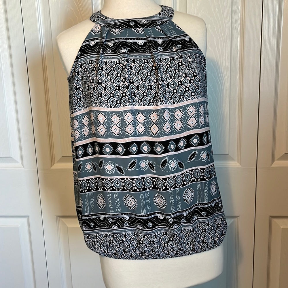 ⭐️Loft Outlet Top